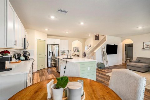 House in Wesley Chapel, Florida 5 bedrooms, 242.01 sq.m. № 1798617 - photo 13