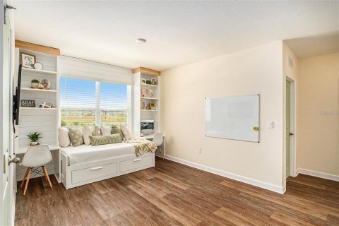 House in Wesley Chapel, Florida 5 bedrooms, 242.01 sq.m. № 1798617 - photo 28