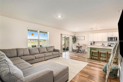 House in Wesley Chapel, Florida 5 bedrooms, 242.01 sq.m. № 1798617 - photo 15