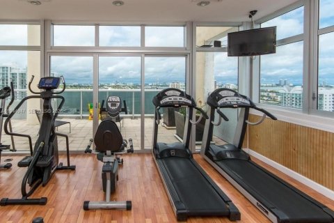 Copropriété à louer à North Bay Village, Floride: 3 chambres, 159.05 m2 № 2001202 - photo 13