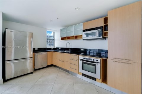 Copropriété à louer à North Bay Village, Floride: 3 chambres, 159.05 m2 № 2001202 - photo 2