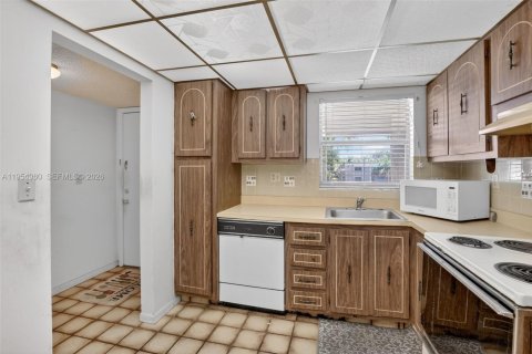 Купить кондоминиум в Дейви, Флорида 2 спальни, 104.61м2, № 2010246 - фото 13