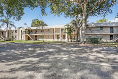 Купить кондоминиум в Дейви, Флорида 2 спальни, 104.61м2, № 2010246 - фото 3