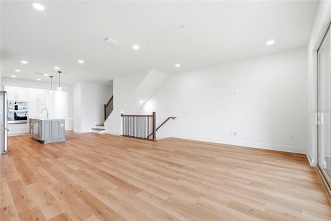 Touwnhouse à louer à Seminole, Floride: 3 chambres, 208.01 m2 № 2419844 - photo 7