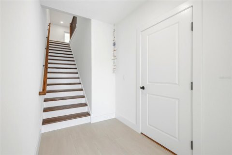 Touwnhouse à louer à Seminole, Floride: 3 chambres, 208.01 m2 № 2419844 - photo 4