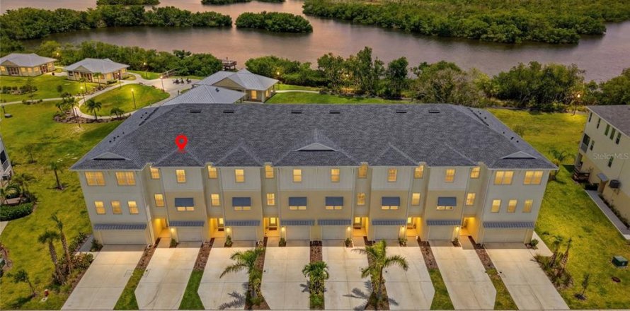 Touwnhouse à Seminole, Floride 3 chambres, 208.01 m2 № 2419844