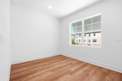 Touwnhouse à louer à Seminole, Floride: 3 chambres, 208.01 m2 № 2419844 - photo 18