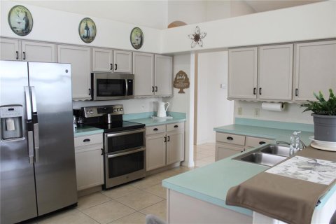 Villa ou maison à vendre à Kissimmee, Floride: 3 chambres, 163.51 m2 № 2348292 - photo 23