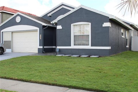 Casa en Kissimmee, Florida 3 dormitorios, 163.51 m2 № 2348292