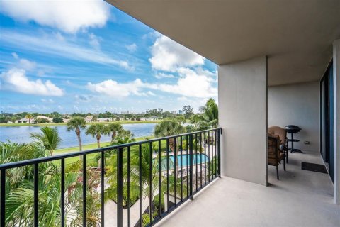 Condo in West Palm Beach, Florida, 1 bedroom № 2178683 - photo 10