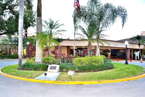 Condominio en venta en Sunrise, Florida, 1 dormitorio, 57.6 m2 № 1029546 - foto 1