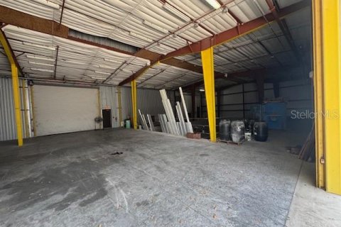 Commercial property in Brooksville, Florida 510.96 sq.m. № 2210844 - photo 2