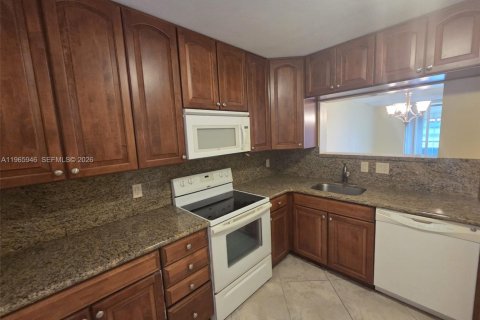 Condominio en venta en Delray Beach, Florida, 1 dormitorio, 84.73 m2 № 2027539 - foto 3