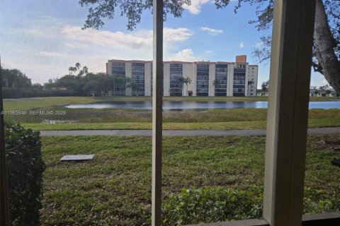 Condominio en venta en Delray Beach, Florida, 1 dormitorio, 84.73 m2 № 2027539 - foto 2