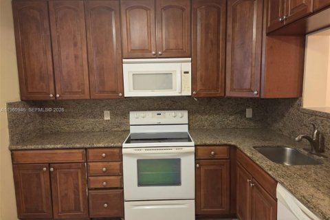 Condominio en venta en Delray Beach, Florida, 1 dormitorio, 84.73 m2 № 2027539 - foto 16