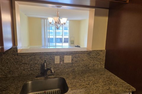 Condominio en venta en Delray Beach, Florida, 1 dormitorio, 84.73 m2 № 2027539 - foto 7