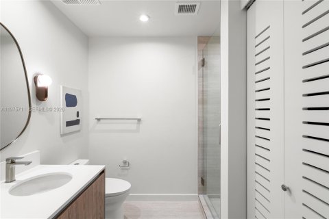 Condo in Miami, Florida  № 2052926 - photo 8