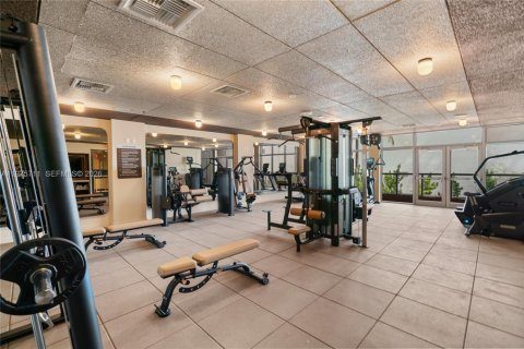 Condo in Miami, Florida  № 2052926 - photo 14