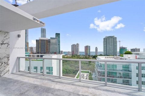 Condo in Miami, Florida  № 2052926 - photo 10