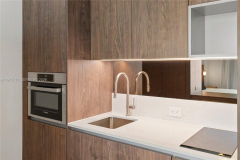 Condo in Miami, Florida  № 2052926 - photo 7