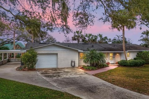 Casa en venta en Leesburg, Florida, 3 dormitorios, 170.38 m2 № 1918850 - foto 2
