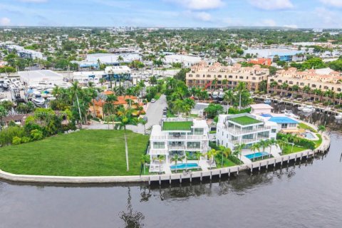 House in Pompano Beach, Florida 5 bedrooms, 578.78 sq.m. № 2392613 - photo 5