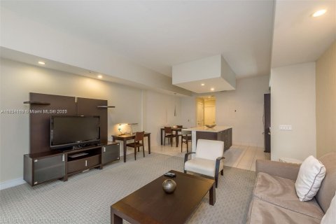 Купить кондоминиум в Дорал, Флорида 1 спальня, 99.41м2, № 1818438 - фото 12