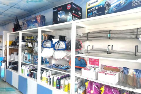 Propiedad comercial en venta en Miami, Florida № 2054783 - foto 9