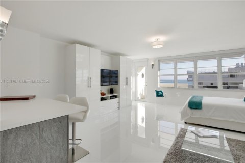 Copropriété à louer à Miami Beach, Floride: 49.24 m2 № 1763928 - photo 20