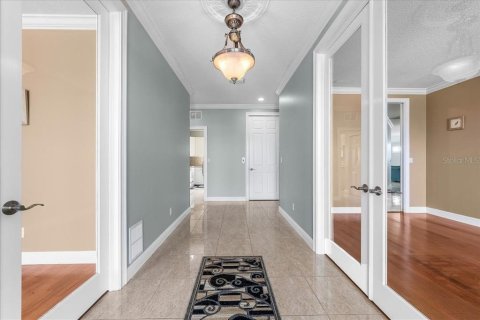 Villa ou maison à vendre à New Port Richey, Floride: 6 chambres, 577.67 m2 № 2394088 - photo 5