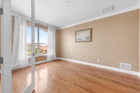 Villa ou maison à vendre à New Port Richey, Floride: 6 chambres, 577.67 m2 № 2394088 - photo 7