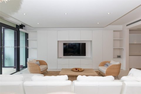 Снять в аренду кондоминиум в Холливуд, Флорида 3 спальни, 203.73м2, № 1895339 - фото 11