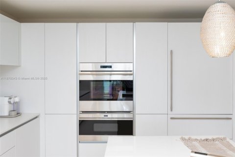 Снять в аренду кондоминиум в Холливуд, Флорида 3 спальни, 203.73м2, № 1895339 - фото 5