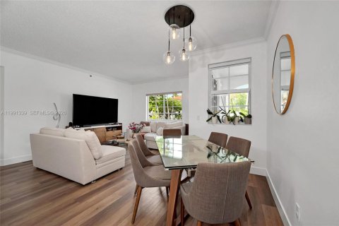 Condominio en venta en Aventura, Florida, 2 dormitorios, 100.06 m2 № 2052590 - foto 13