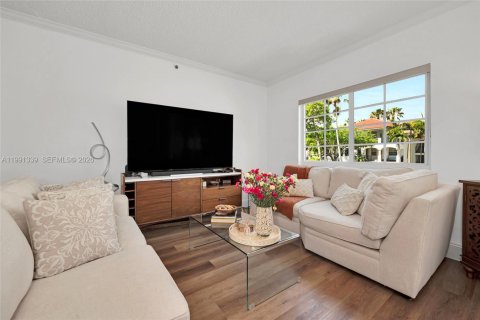 Condominio en venta en Aventura, Florida, 2 dormitorios, 100.06 m2 № 2052590 - foto 16