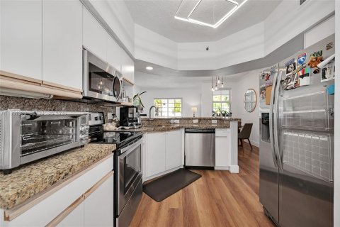 Condominio en venta en Aventura, Florida, 2 dormitorios, 100.06 m2 № 2052590 - foto 12