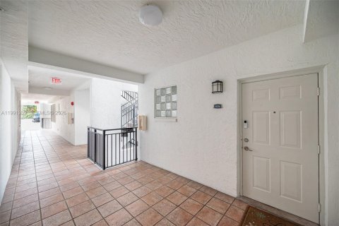 Condominio en venta en Aventura, Florida, 2 dormitorios, 100.06 m2 № 2052590 - foto 4