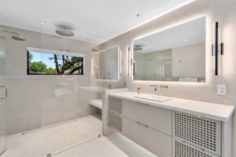 Villa ou maison à vendre à Miami, Floride: 5 chambres, 375.23 m2 № 2084809 - photo 19