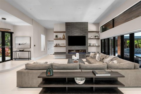 Villa ou maison à vendre à Miami, Floride: 5 chambres, 375.23 m2 № 2084809 - photo 9