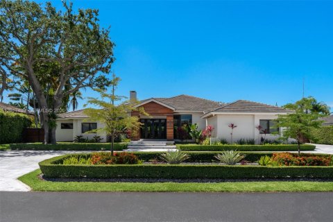 Villa ou maison à vendre à Miami, Floride: 5 chambres, 375.23 m2 № 2084809 - photo 6