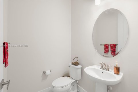 House in Parkland, Florida 3 bedrooms, 329.8 sq.m. № 1976164 - photo 20