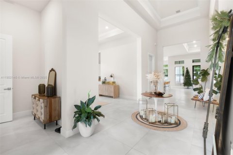 House in Parkland, Florida 3 bedrooms, 329.8 sq.m. № 1976164 - photo 9