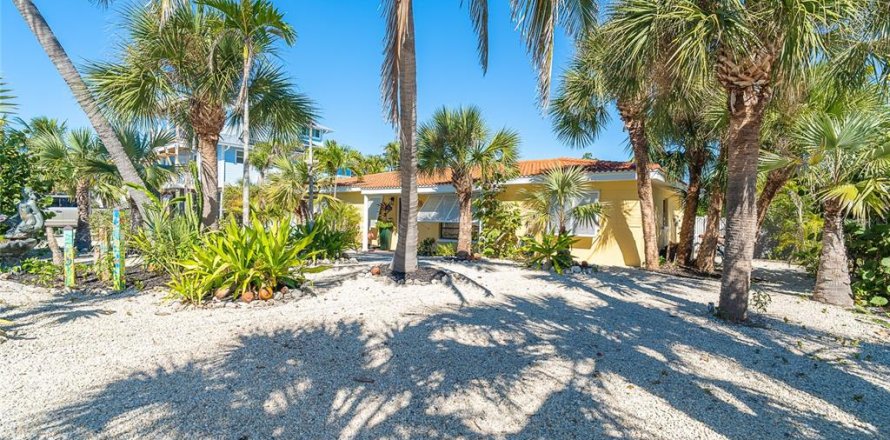 Villa ou maison à Placida, Floride 3 chambres, 139.35 m2 № 2136055
