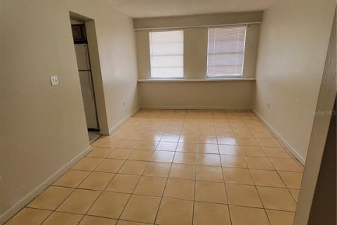 Apartamento en alquiler en Orlando, Florida, 3 dormitorios, 111.48 m2 № 1916896 - foto 6