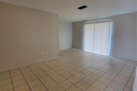 Apartamento en alquiler en Orlando, Florida, 3 dormitorios, 111.48 m2 № 1916896 - foto 12