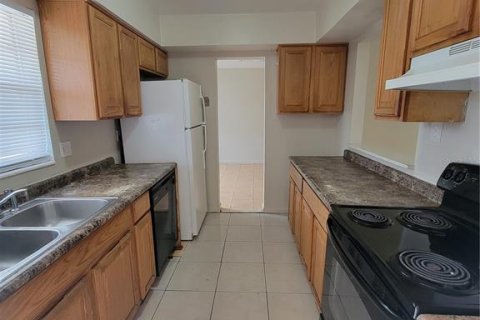 Apartamento en alquiler en Orlando, Florida, 3 dormitorios, 111.48 m2 № 1916896 - foto 2
