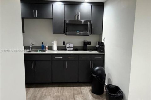 Immobilier commercial à vendre à Miami Gardens, Floride № 2064443 - photo 14