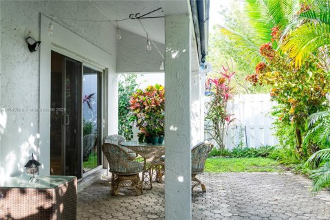 Villa ou maison à vendre à Miami, Floride: 3 chambres, 172.24 m2 № 1960004 - photo 26