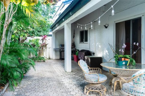 Villa ou maison à vendre à Miami, Floride: 3 chambres, 172.24 m2 № 1960004 - photo 27