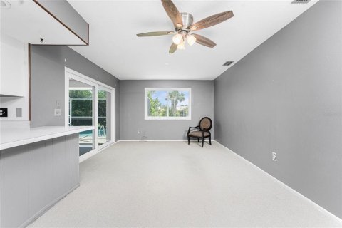 House in Punta Gorda, Florida 3 bedrooms, 175.03 sq.m. № 1912023 - photo 16